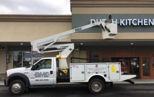 Dean Moran Elec Bucket Truck Service
